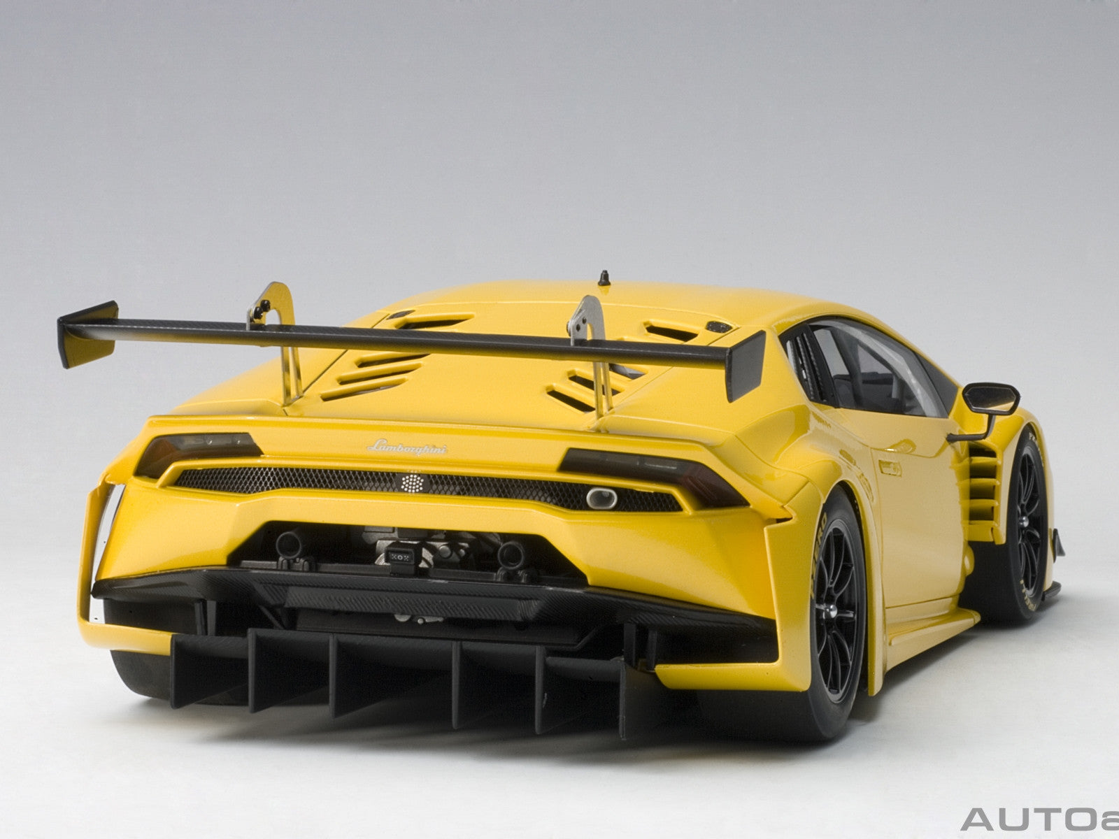 Lamborghini Huracan GT3 Giallo Inti Perlato 1:18 - 2873