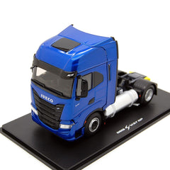 Iveco S-Way NP 2019 Tractor Truck 2-Assi blu metallizzato 1:43 - 28868