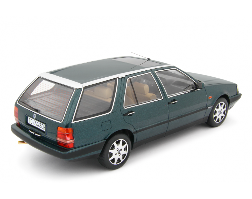 Lancia Thema Station Wagon T.D. 1988-92 Blu Petroli Metallizzato 1:18-5