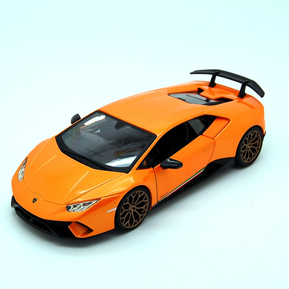Lamborghini Huracán Performante Orange 1:24 - 30972