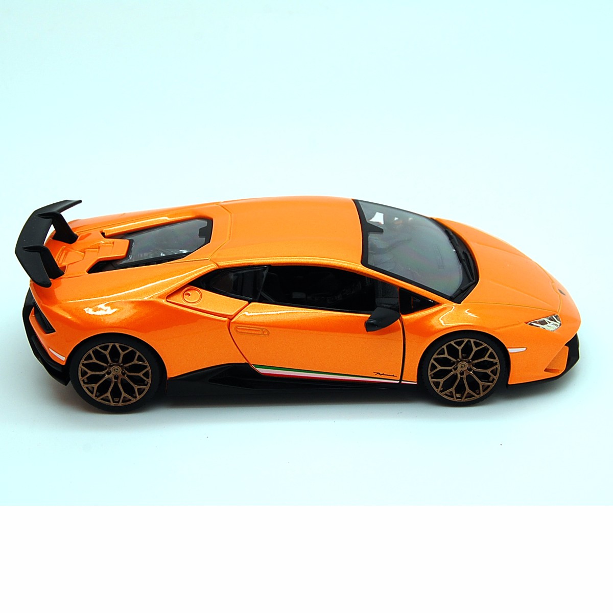 Lamborghini Huracán Performante Orange 1:24 - 30976
