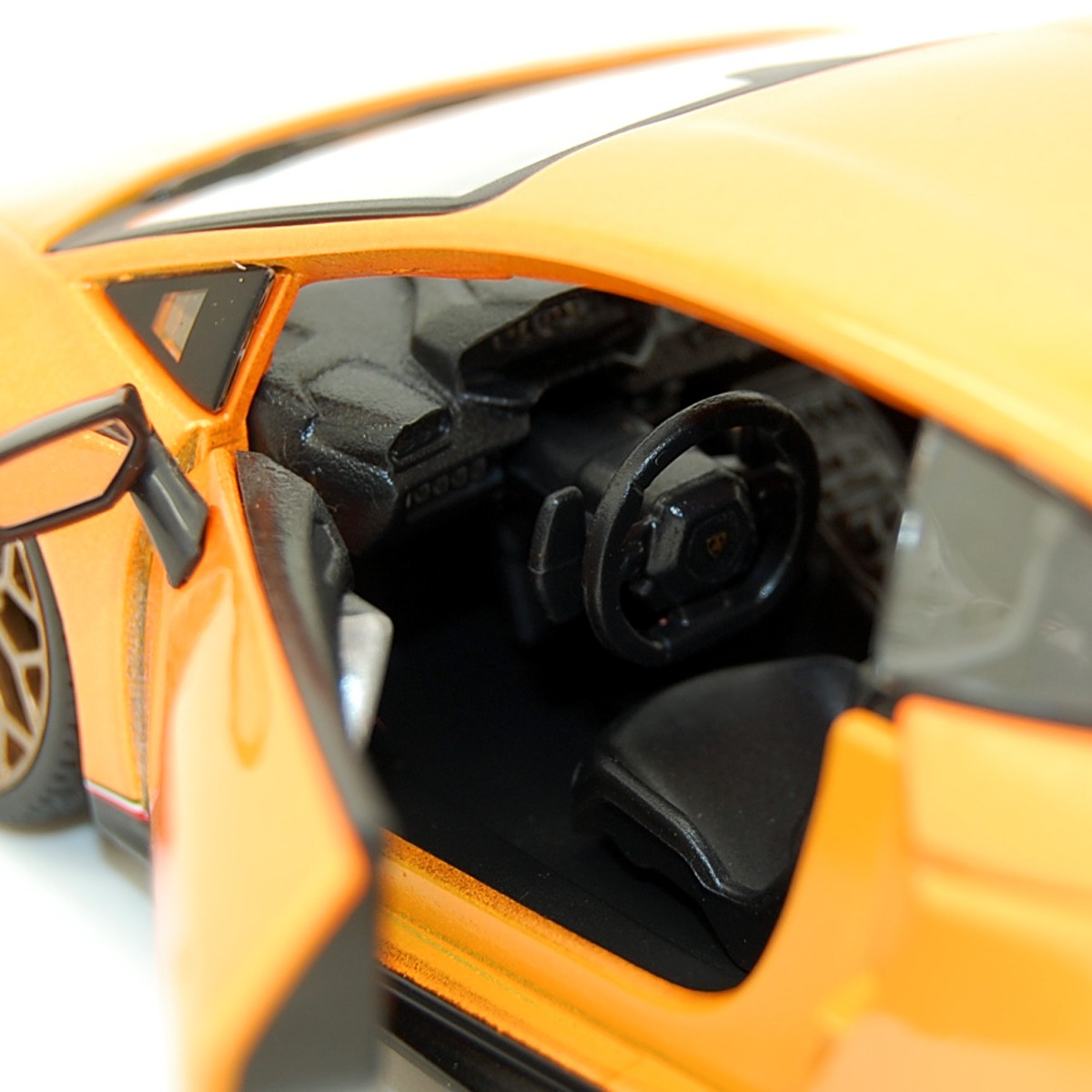 Lamborghini Huracán Performante Orange 1:24 - 30981