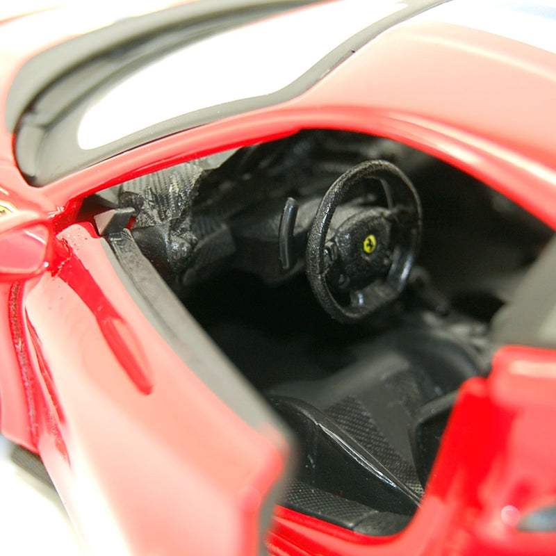 Ferrari 488 Pista Red 1:24 - 31013