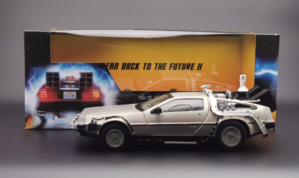 De Lorean DMC  "Back to the Future - Ritorno al Futuro" 1988 Parte II 1:18 - 32309
