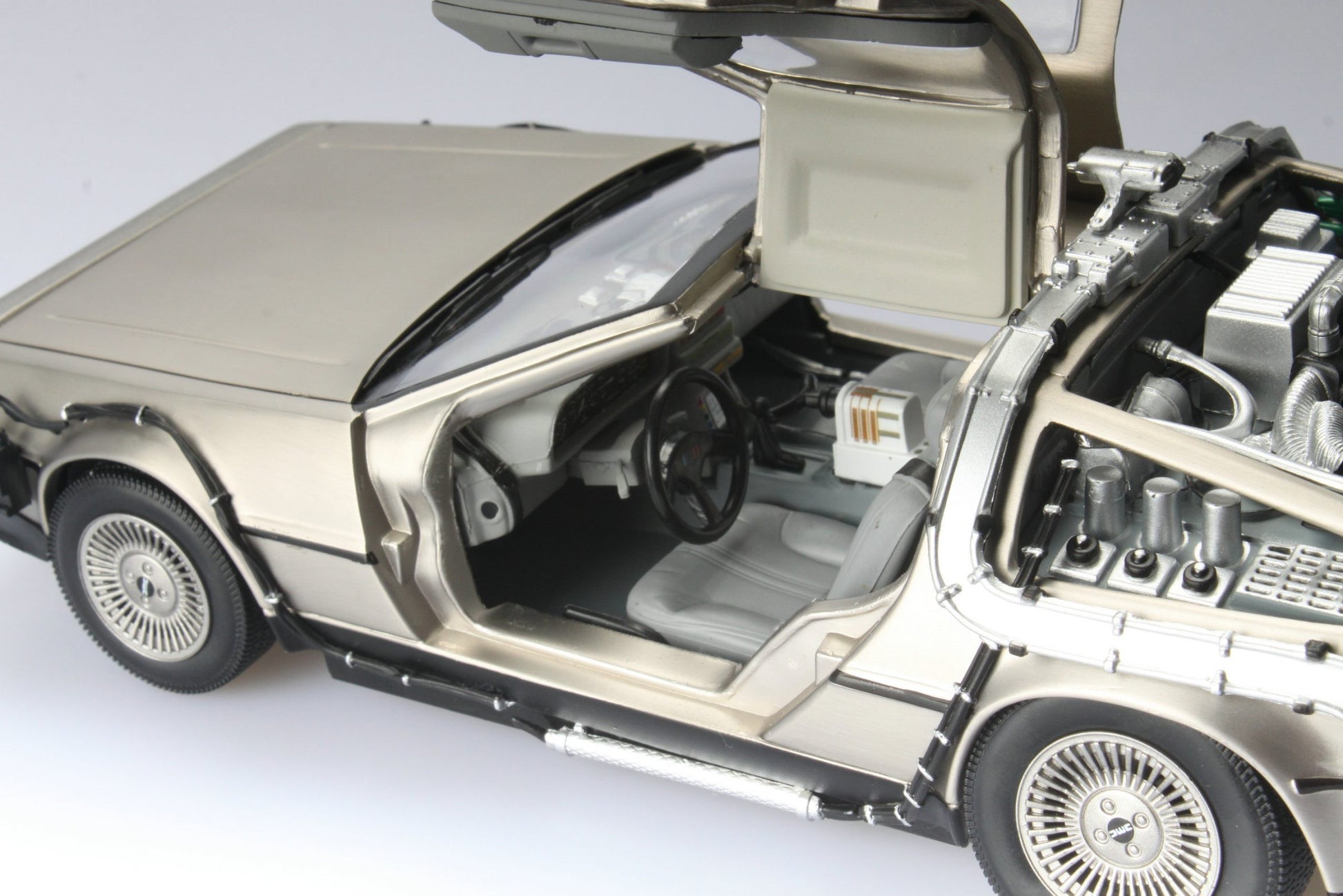 De Lorean DMC  "Back to the Future - Ritorno al Futuro" 1988 Parte II 1:18 - 32316