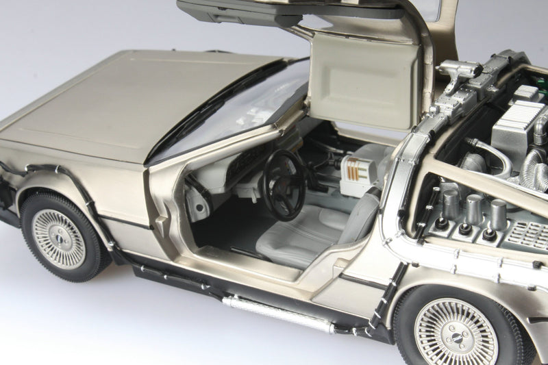 De Lorean DMC  "Back to the Future - Ritorno al Futuro" 1988 Parte II 1:18 - 32316