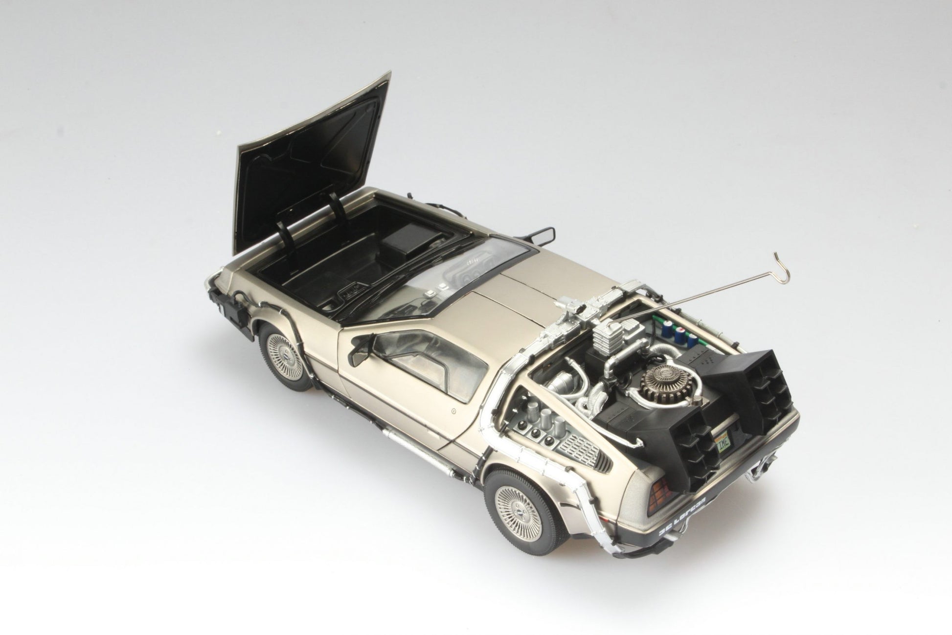 De Lorean DMC "Back to the Future - Ritorno al Futuro" 1985 Parte I 1:18 - 32355
