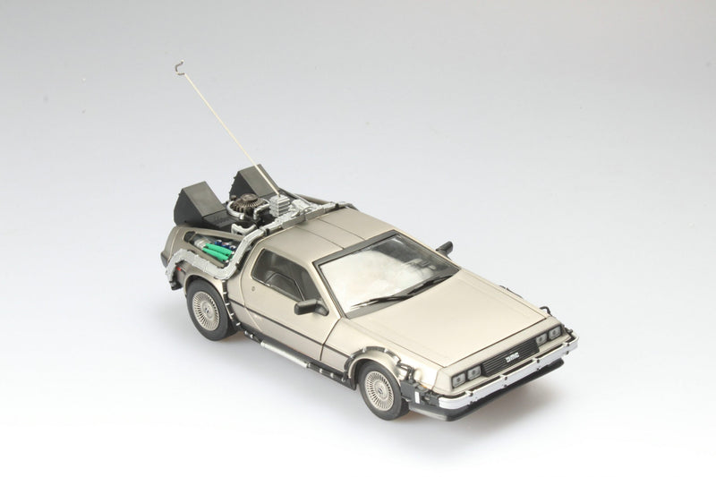 De Lorean DMC "Back to the Future - Ritorno al Futuro" 1985 Parte I 1:18 - 32356