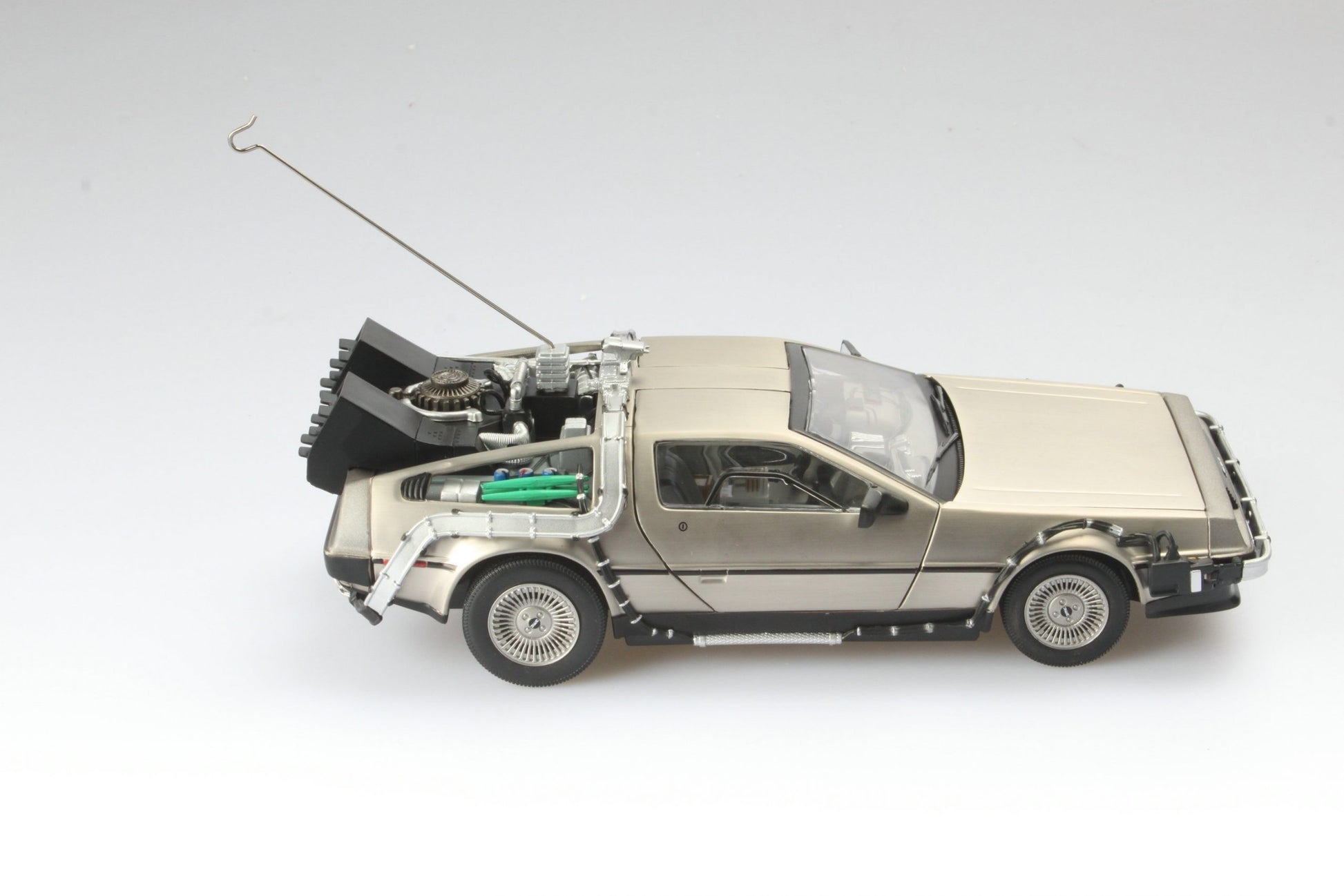 De Lorean DMC "Back to the Future - Ritorno al Futuro" 1985 Parte I 1:18 - 32357
