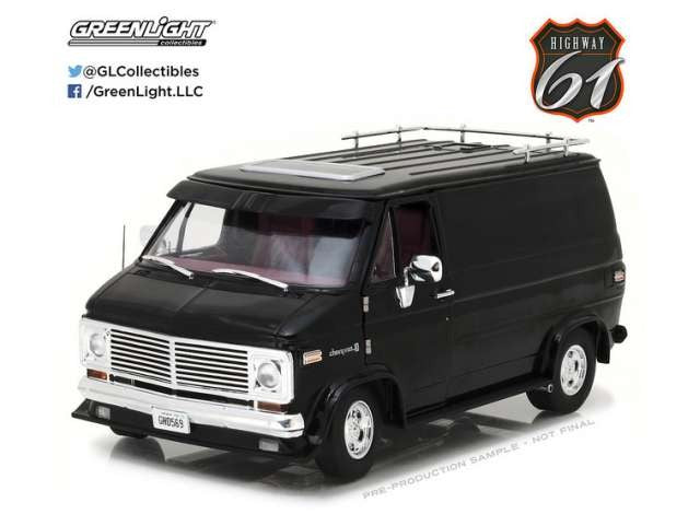 Chevrolet G-series van 1976 black 1:18 - 32615