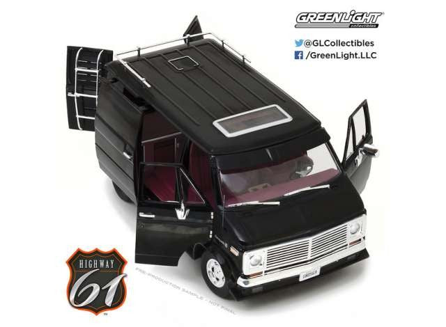 Chevrolet G-series van 1976 black 1:18 - 32617