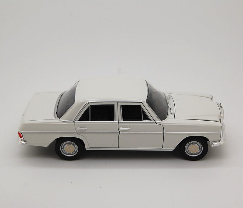 Mercedes-Benz 220 1973 White 1:24 - 33029