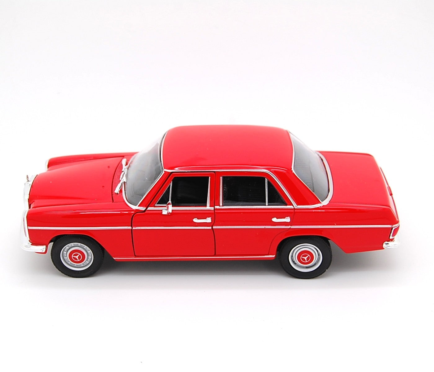 Mercedes-Benz 220 1973 Red 1:24 - 33045