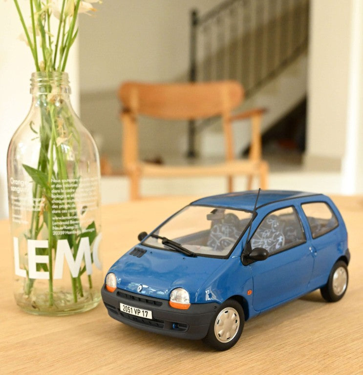 Renault Twingo  1995 Cyan Blue 1:18 - 33351