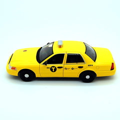 Ford Crown Victoria Taxi 2008 "John Wick" TV Series 1:24 - 33497