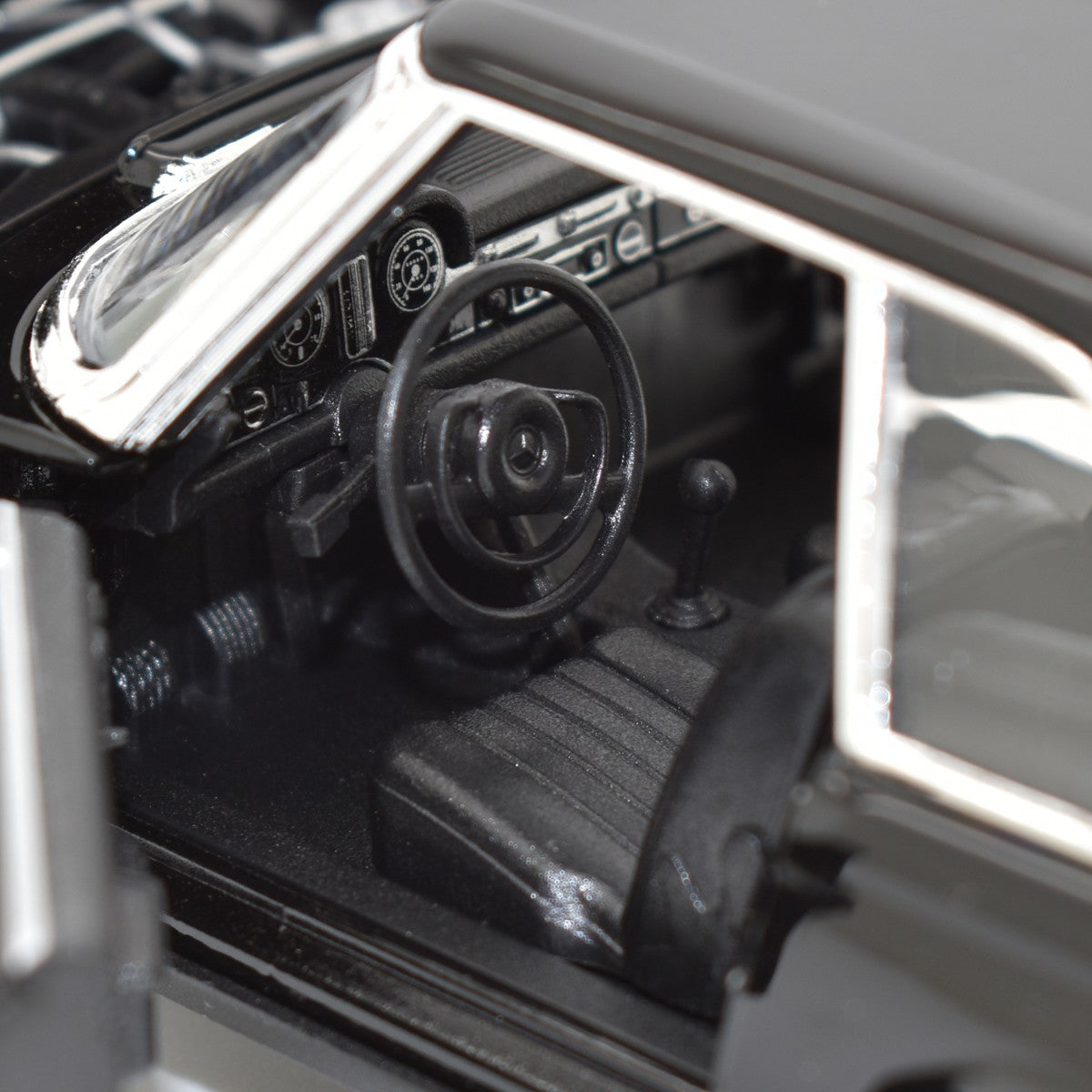 Mercedes-Benz 230 SL 1963 Black 1:24 - 34274
