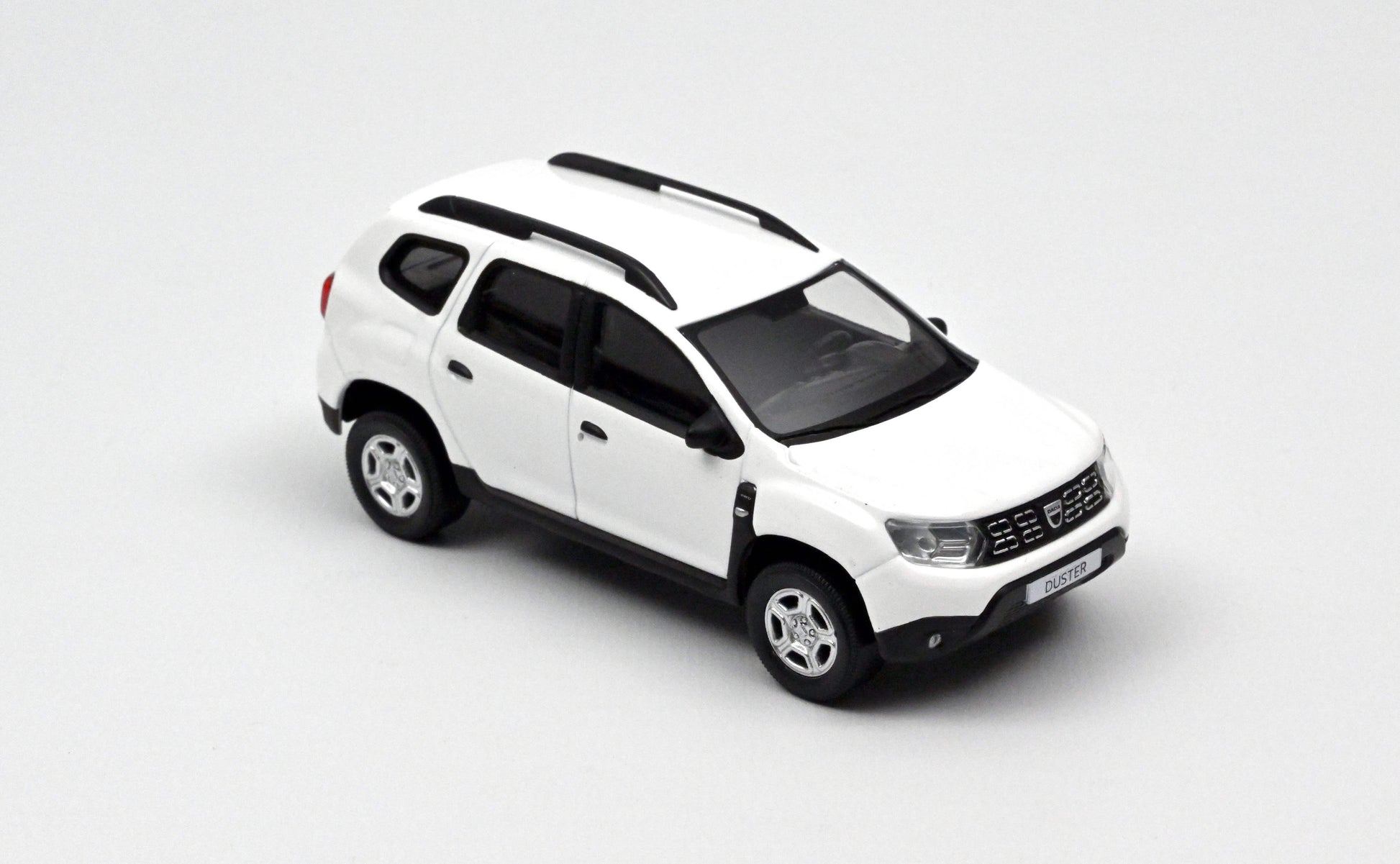 Dacia Duster 2018 White 1:43 - 35715