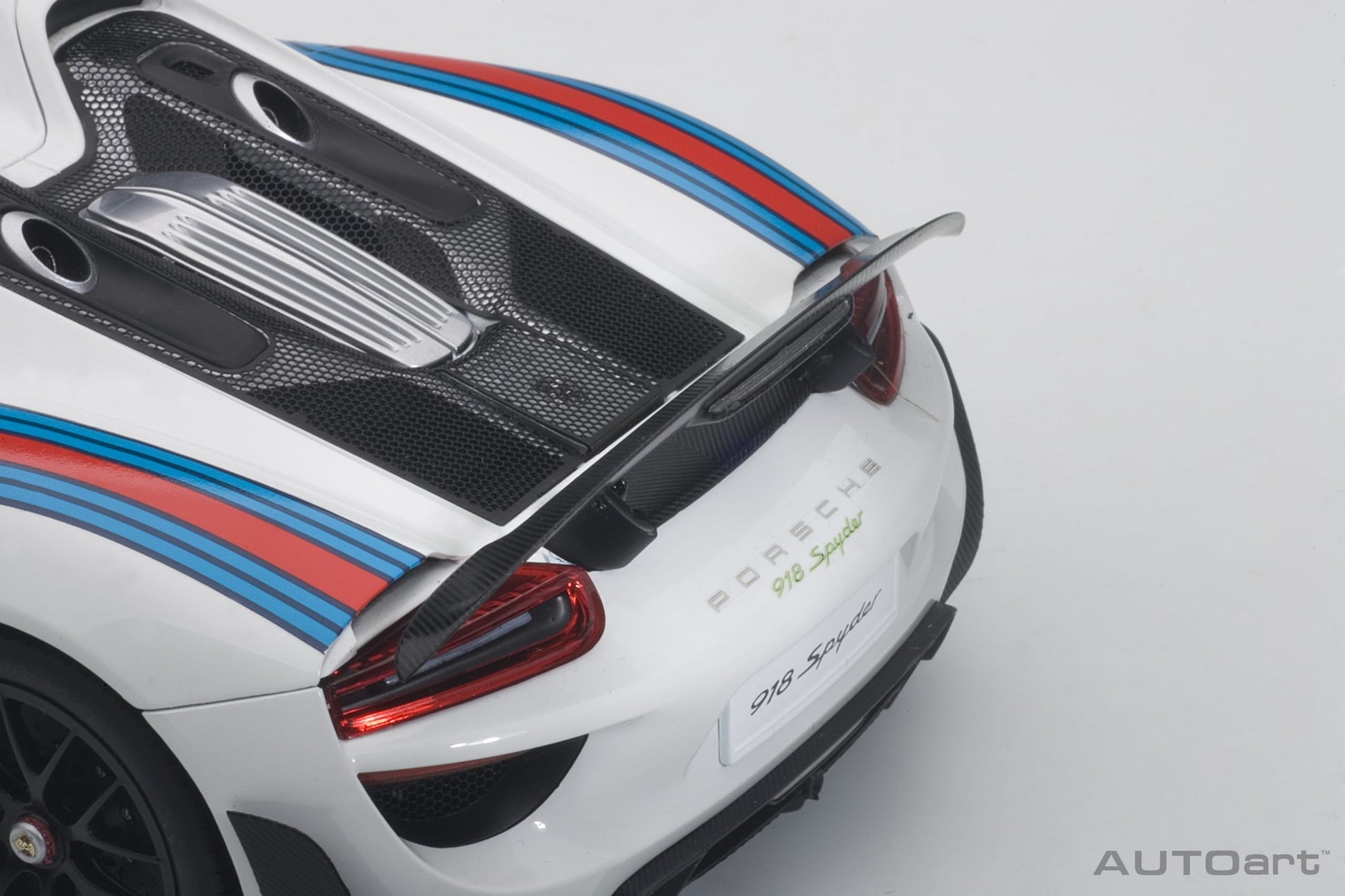 Porsche 918 Spyder 2010 Martini Livery 1:18 - 37544