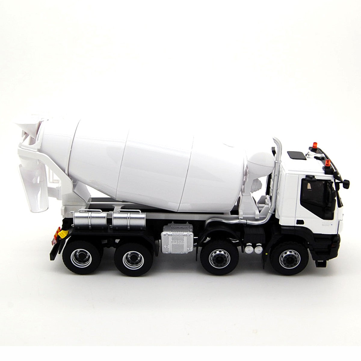 Iveco Trakker Hi-Land 500 euro 6 toupie with mixer 2014 1:43 - 38747