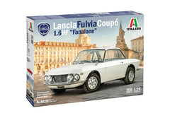 Lancia Fulvia Coupè 1.6HF "Fanalone" Kit Italeri 1:24-1