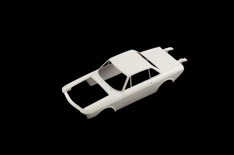 Lancia Fulvia Coupè 1.6HF "Fanalone" Kit Italeri 1:24-9