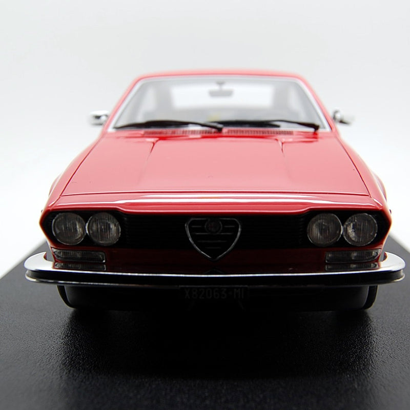 Alfa Romeo Alfetta GT 1976 Red 1:18 - 40304
