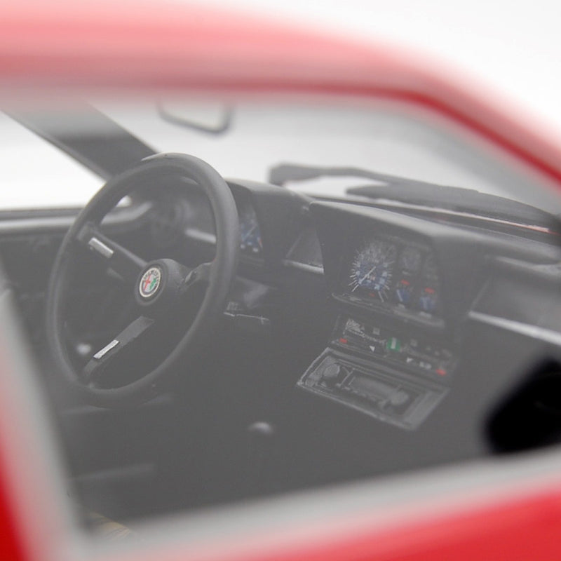 Alfa Romeo Alfetta GT 1976 Red 1:18 - 40306