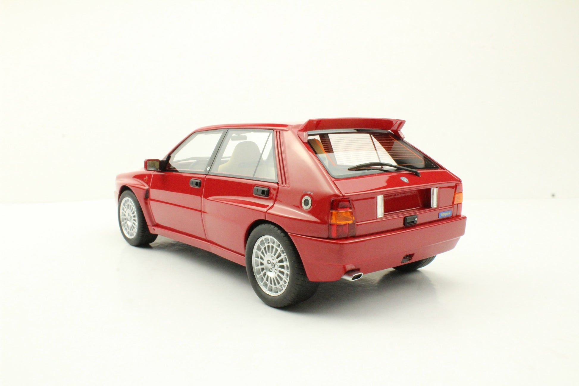 Lancia Delta Integrale Evolution II 1992 Dealers Edition Red 1:18 - 41089