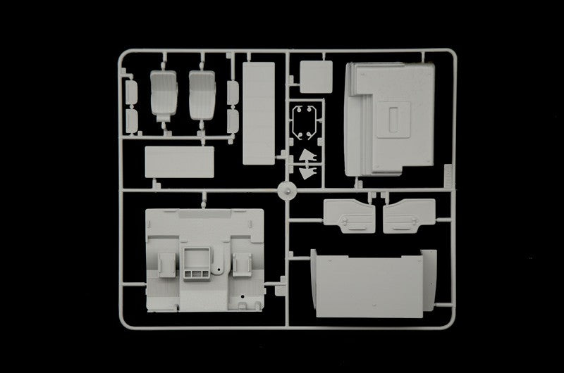 Mercedes-Benz SK Eurocab 6x4 Kit 1:24 - 41246