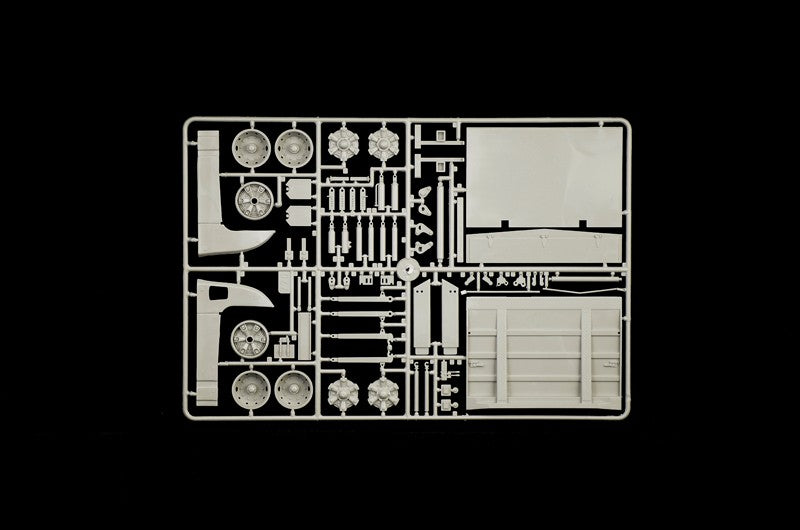 Volvo F16 Globetrotter Canvas Truck with elevator Kit 1:24 - 41351