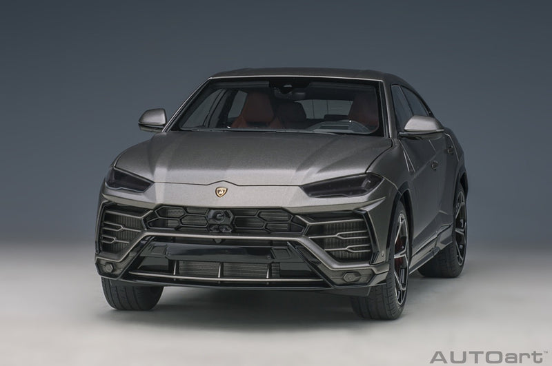 Lamborghini Urus 2016  Grigio Titans 1:18 - 41818