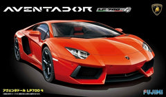 Lamborghini Aventador Lp 700-4  orange Kit 1:24 - 41834