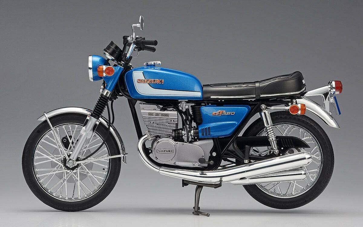 Suzuki GT 380 anno 1972  Kit 1:12 - 41847