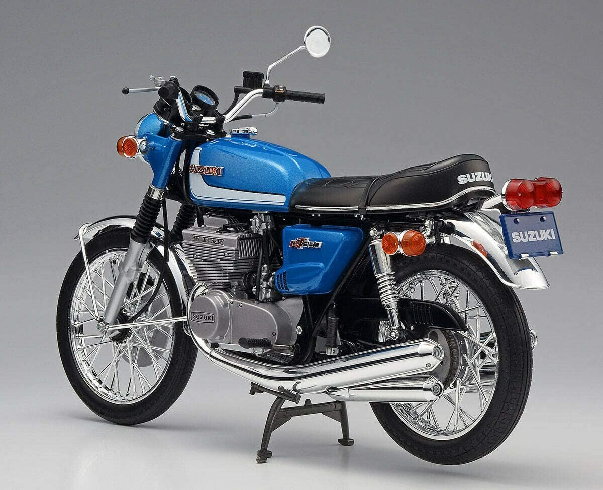 Suzuki GT 380 anno 1972  Kit 1:12 - 41849