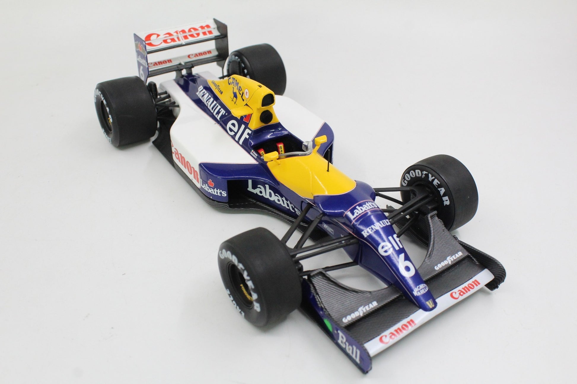 Williams Renault FW14B F1 1992 Riccardo Patrese 1:18 - 41989