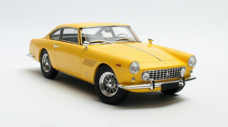 Ferrari 250 GTE 2+2 1960 Giallo Modena 1:18 - 42515