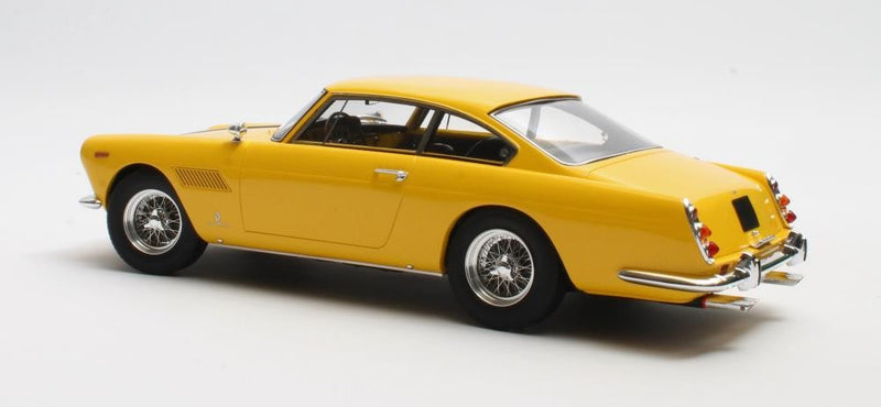 Ferrari 250 GTE 2+2 1960 Giallo Modena 1:18 - 42517