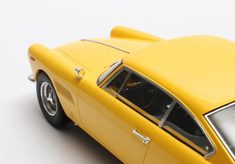Ferrari 250 GTE 2+2 1960 Giallo Modena 1:18 - 42518
