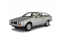 Alfa Romeo Alfetta GT 1.6 1976 Grigio metallizzato 1:18 - 42921