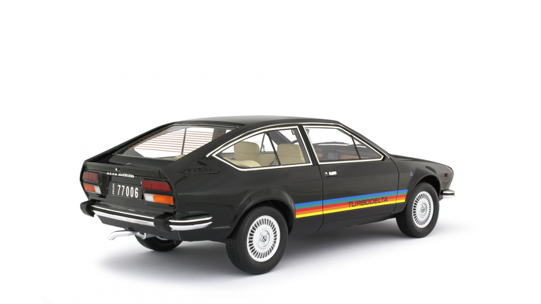 Alfa Romeo Alfetta GTV 2000 Turbodelta 1979 Nero 1:18 - 43028