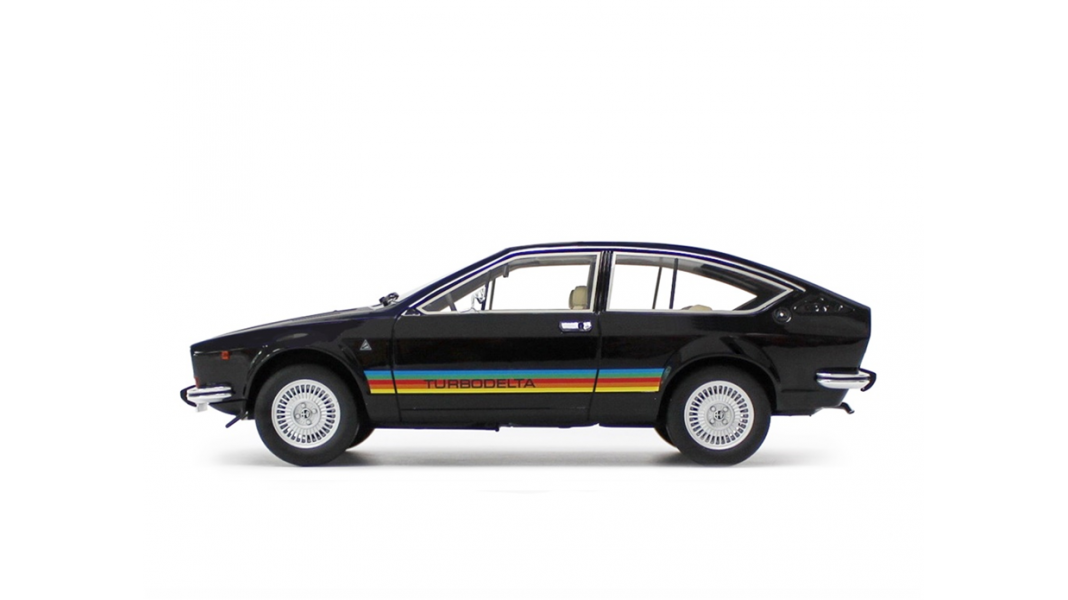 Alfa Romeo Alfetta GTV 2000 Turbodelta 1979 Nero 1:18 - 43036