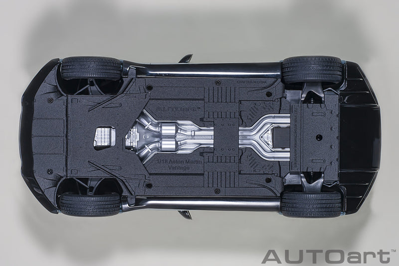 Aston Martin Vantage 2019 skyfall argento 1:18 - 44049