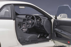 Nissan Skyline GT-R R34 V-spec II White Pearl 1:18 - 44100