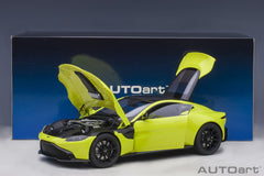 Aston Martin Vantage 2019 Lime Green 1:18 - 44478