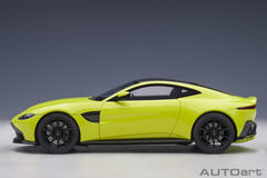 Aston Martin Vantage 2019 Lime Green 1:18 - 44493