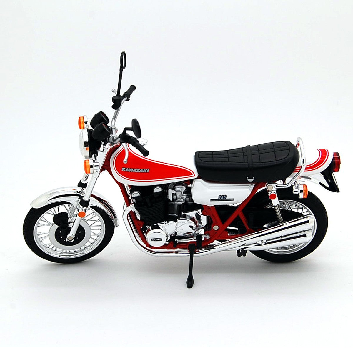 Kawasaki  750RS Z2 1975 White - Red Decals 1:12 - 46128