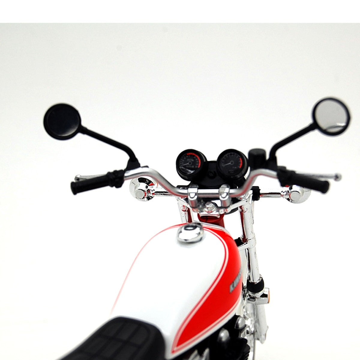 Kawasaki  750RS Z2 1975 White - Red Decals 1:12 - 46134