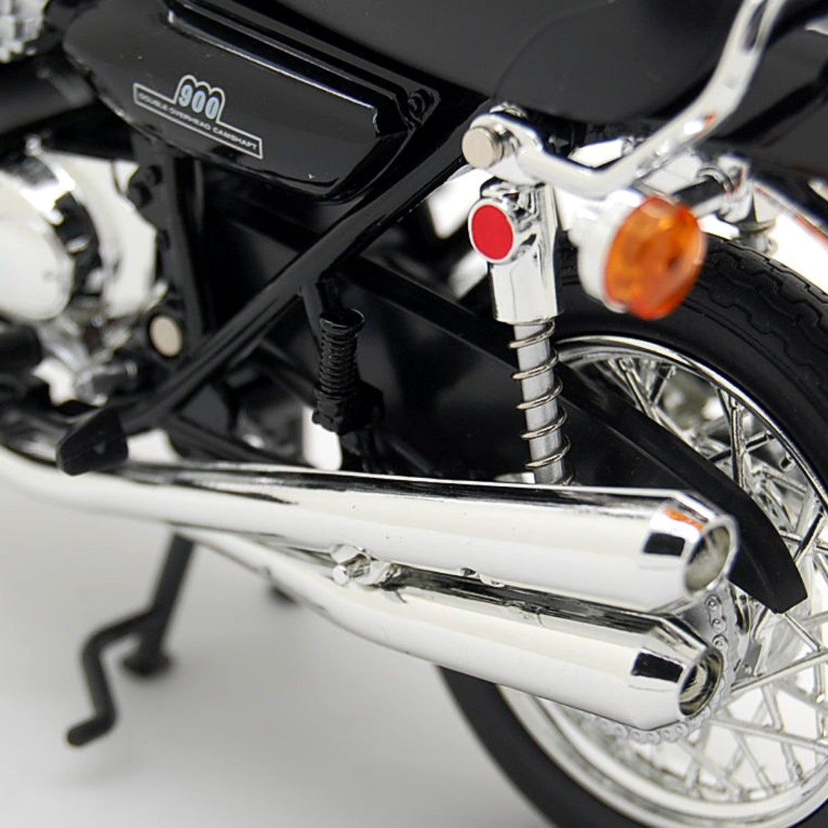 Kawasaki 900 Super4 Z1 1972 Black 1:12 - 46215