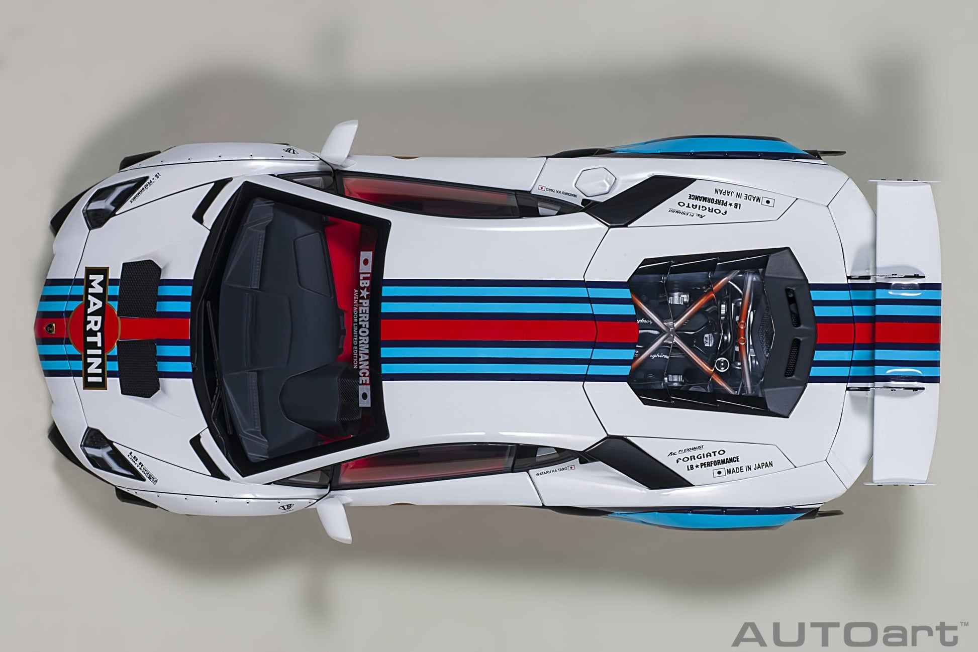 Lamborghini Aventador 2017 Liberty Walk LB-Works Martini 1:18 - 46681