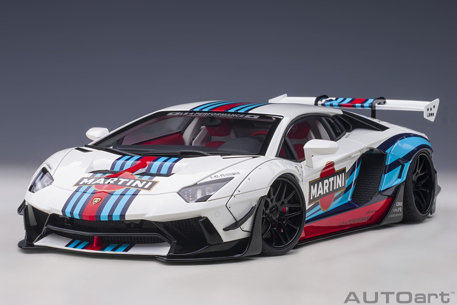 Lamborghini Aventador 2017 Liberty Walk LB-Works Martini 1:18 - 46689